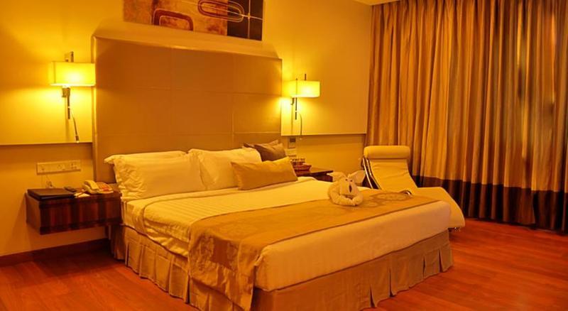มณสโรวร เดอะ เฟิร์น ไฮเดอราบัด Hotel ภายนอก รูปภาพ